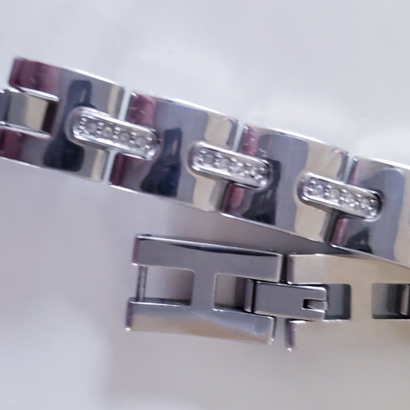 DKNY Stainless Steel Bracelet Watch with Crystal Accents (Model: NY3366) - Picture 10 of 15